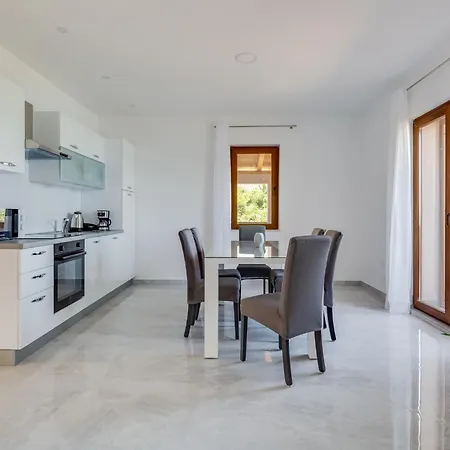 Holiday Lorena By Interhome